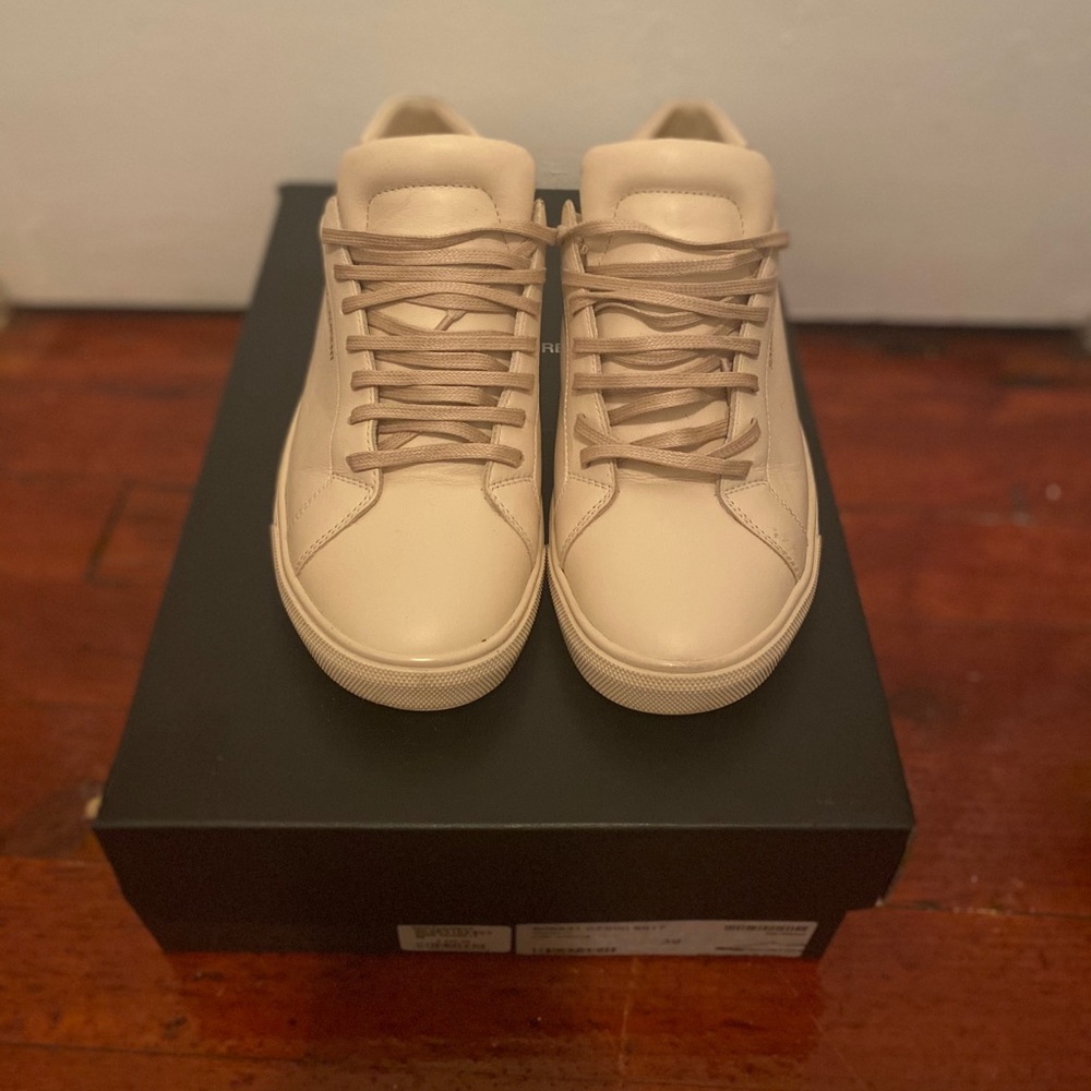 Saint Laurent Tan low top sneakers